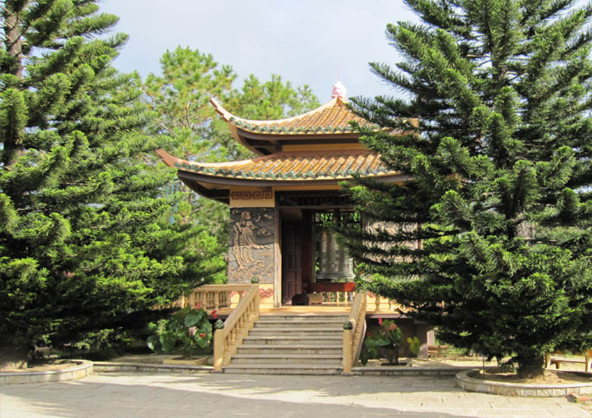 Truc-Lam-Monastery